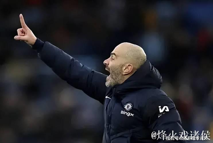 吉鲁:切尔西需要一名纯正的顶级中锋;马雷斯卡目前做得很好 吉鲁:切尔西需要一名纯正的顶级中锋;马雷斯卡目前做得很好