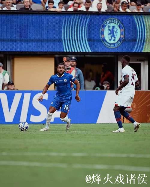 庆祝世俱杯冠军!恩昆库晒照:用一座伟大奖杯为赛季画上完美句号 庆祝世俱杯冠军!恩昆库晒照:用一座伟大奖杯为赛季画上完美句号