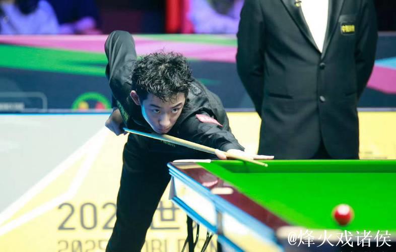 吴宜泽6-0横扫霍金斯 霸气晋级斯诺克国锦赛半决赛